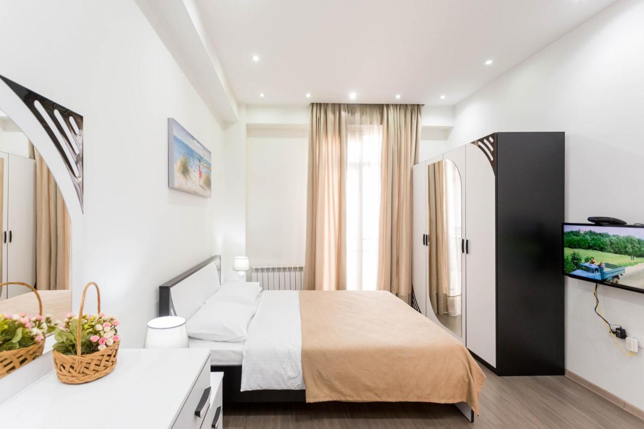 Apartment In The City Center Lll Tbilisi Ngoại thất bức ảnh