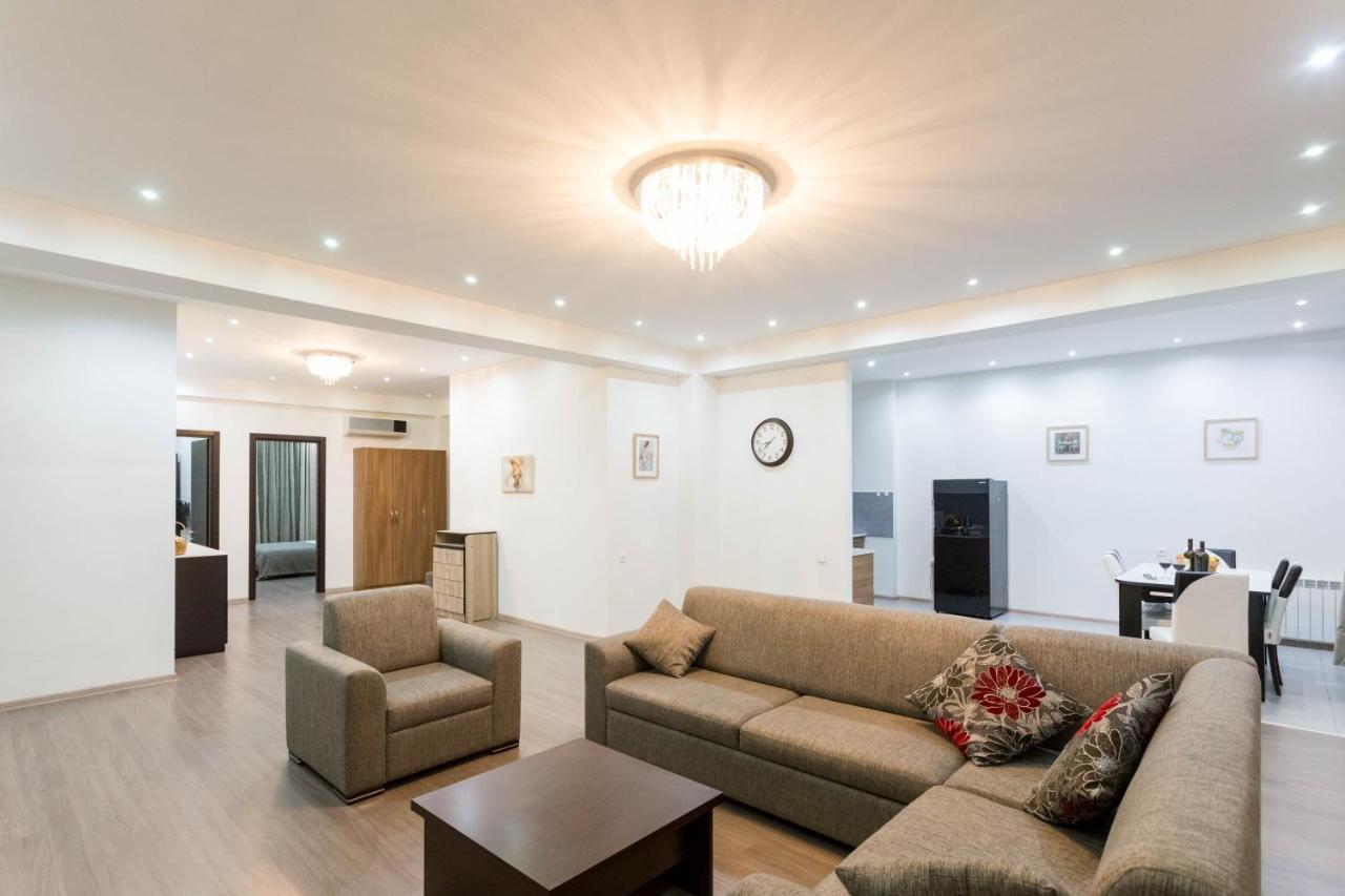 Apartment In The City Center Lll Tbilisi Ngoại thất bức ảnh